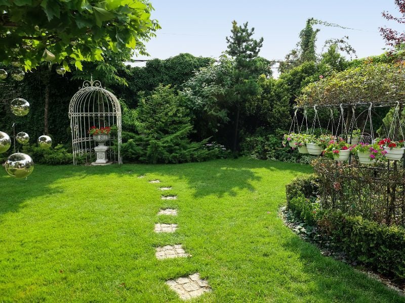 Giardino con trappola Biogents